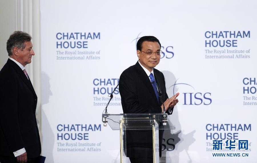 6月18日，國務(wù)院總理李克強在倫敦金融城市長官邸面向英國皇家國際問題研究所和國際戰(zhàn)略研究所兩大智庫發(fā)表題為《共建包容發(fā)展的美好世界》的演講。新華社記者 張鐸 攝
