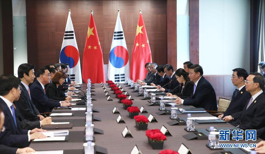 7月4日，國家主席習近平在首爾會見韓國總理鄭烘原。 新華社記者謝環(huán)馳攝 