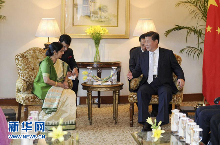 9月18日，國(guó)家主席習(xí)近平在新德里會(huì)見印度外長(zhǎng)斯瓦拉杰。新華社記者 張鐸 攝