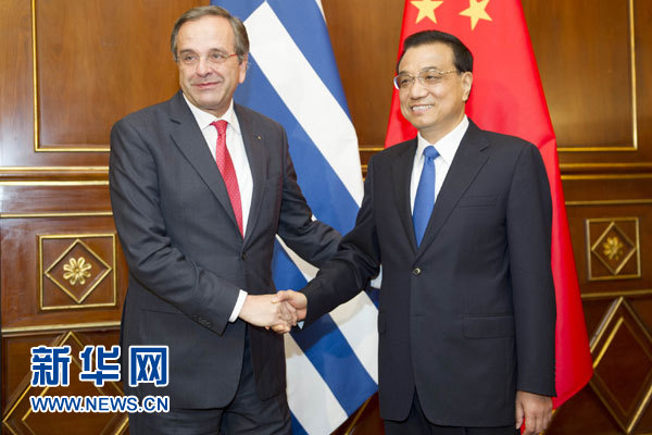 10月16日，中國國務(wù)院總理李克強(qiáng)在意大利米蘭會(huì)見希臘總理薩馬拉斯。 新華社記者 謝環(huán)馳 攝