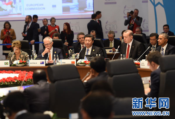 11月15日，國家主席習近平在土耳其安塔利亞出席二十國集團領(lǐng)導(dǎo)人第十次峰會第一階段會議。 新華社記者李學(xué)仁攝 