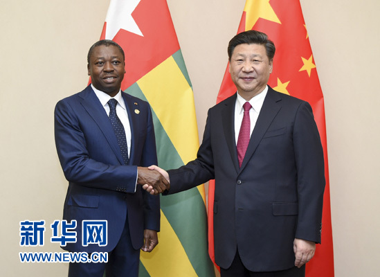 12月3日，國家主席習(xí)近平在約翰內(nèi)斯堡會見多哥總統(tǒng)福雷。新華社記者 謝環(huán)馳 攝 