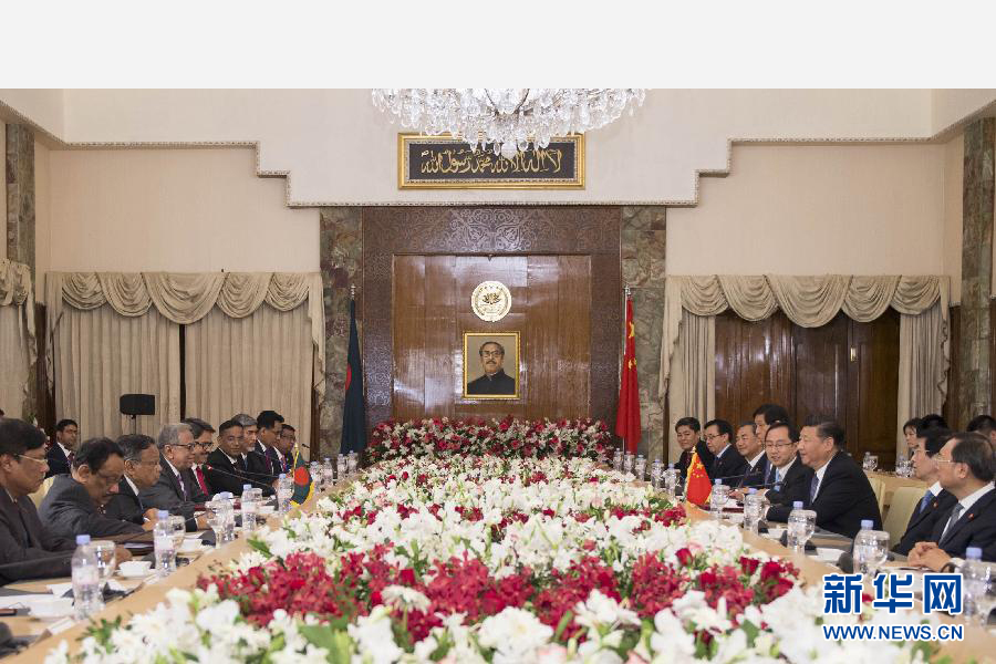 10月14日，國家主席習近平在達卡會見孟加拉國總統(tǒng)哈米德。新華社記者謝環(huán)馳攝 