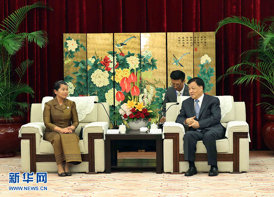 6月11日，中共中央政治局常委、中央書記處書記劉云山在福州會見來華出席金磚國家政黨、智庫和民間社會組織論壇的柬埔寨人民黨中央常委、副首相梅森安。新華社記者劉衛(wèi)兵攝