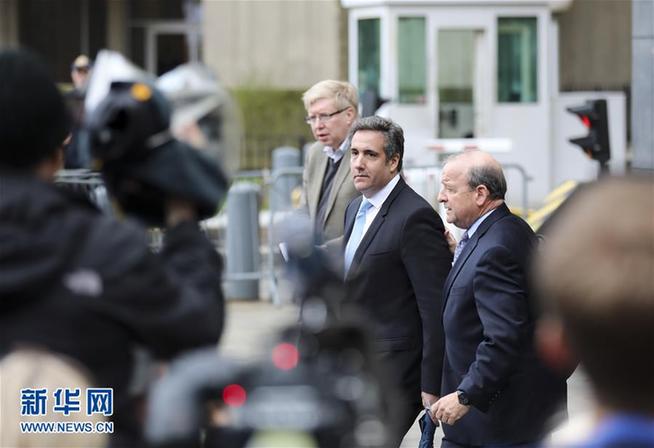 (國(guó)際·圖文互動(dòng))(1)“通俄門”調(diào)查節(jié)外生枝 特朗普出手反制難