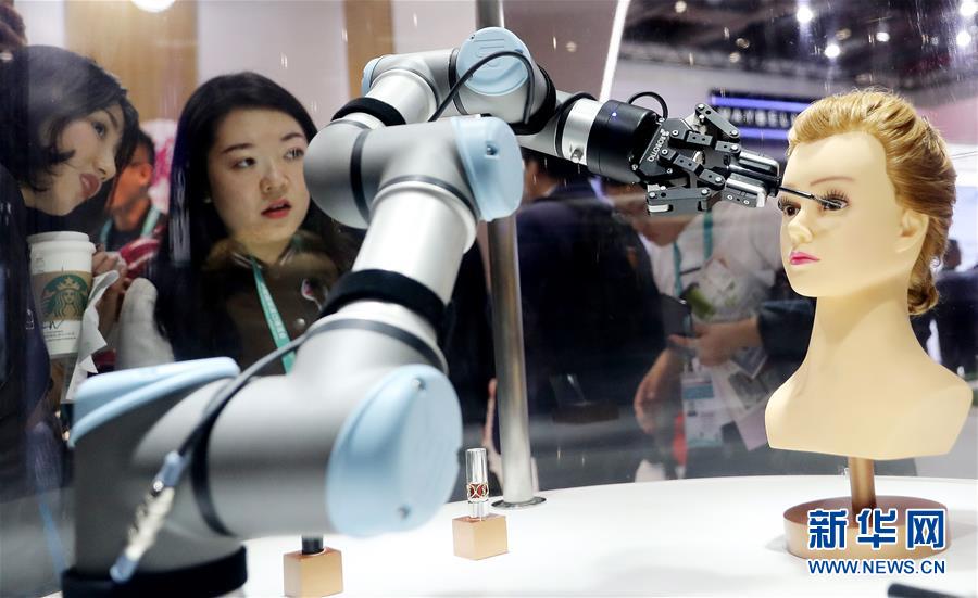 (新華全媒頭條·聚焦進口博覽會·圖文互動)(3)在開放中匯聚強勁動能——從首屆進博會觀察全球創(chuàng)新發(fā)展走向