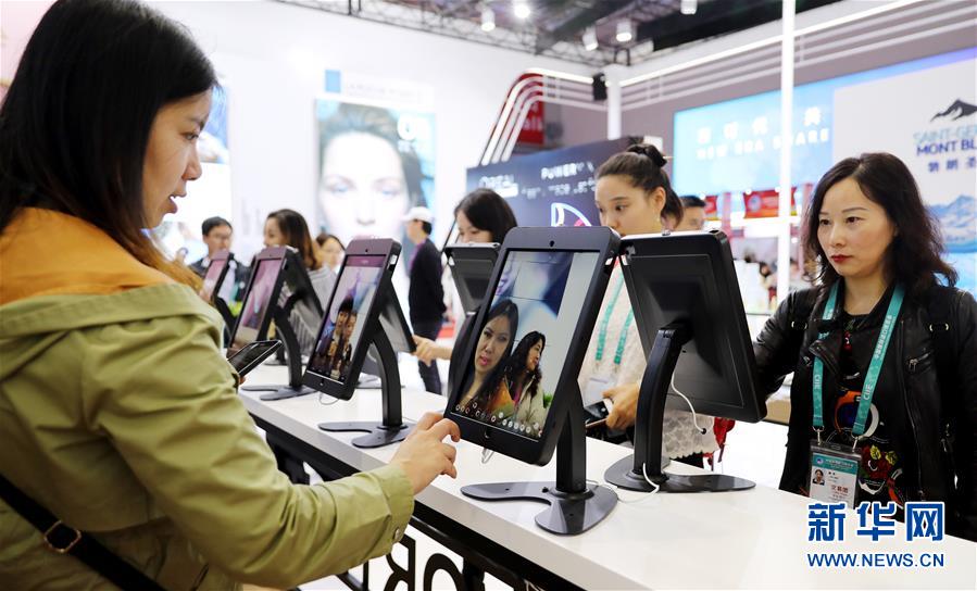 （新華全媒頭條&middot;圖文互動(dòng)）（7）從進(jìn)博會(huì)到&ldquo;雙11&rdquo; 超級(jí)訂單背后蘊(yùn)藏中國動(dòng)能