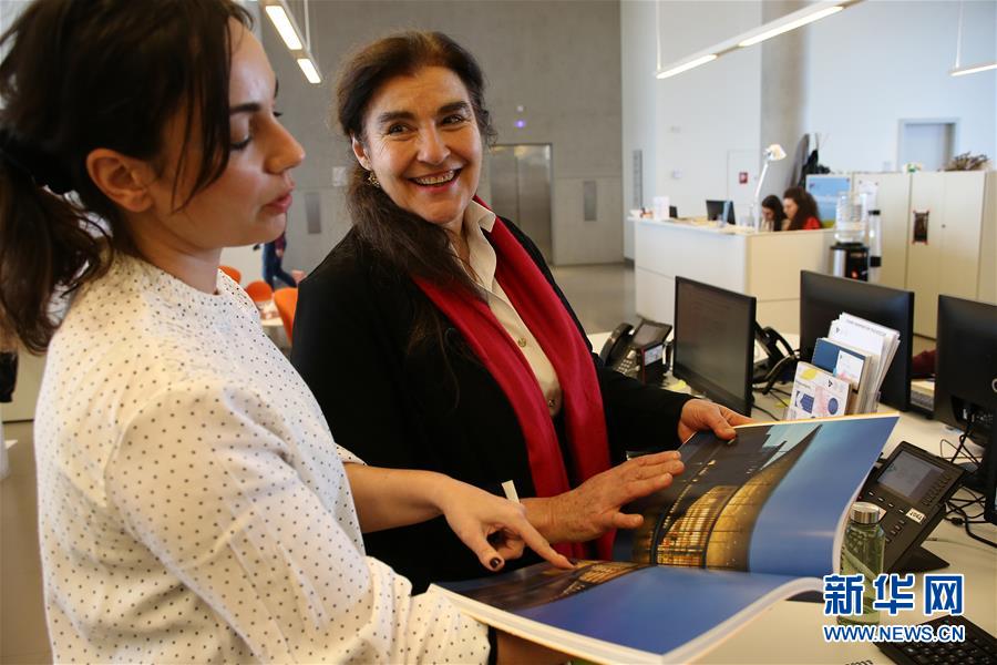 （國(guó)際&middot;圖文互動(dòng)）（2）&ldquo;中國(guó)是我靈感的源泉&rdquo;&mdash;&mdash;希臘國(guó)寶級(jí)演員的中國(guó)情結(jié)