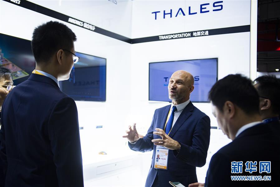 （新華全媒頭條&middot;圖文互動(dòng)）（6）共襄盛舉 共享未來&mdash;&mdash;與會(huì)人士熱議習(xí)近平主席在第二屆中國國際進(jìn)口博覽會(huì)上的主旨演講