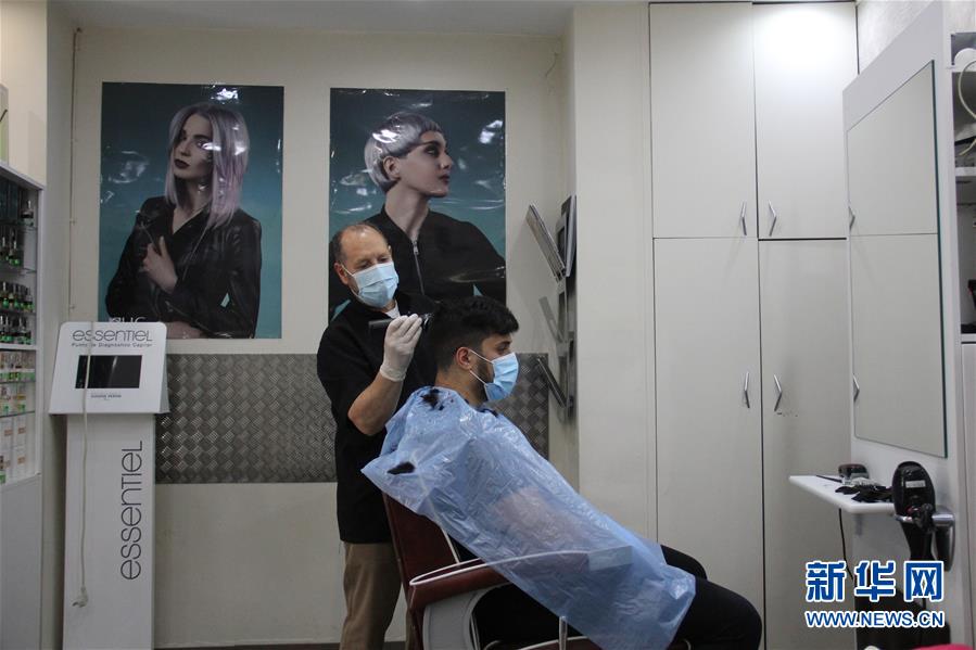 (新華全媒頭條·圖文互動(dòng))(9)寰球抗疫晝夜間