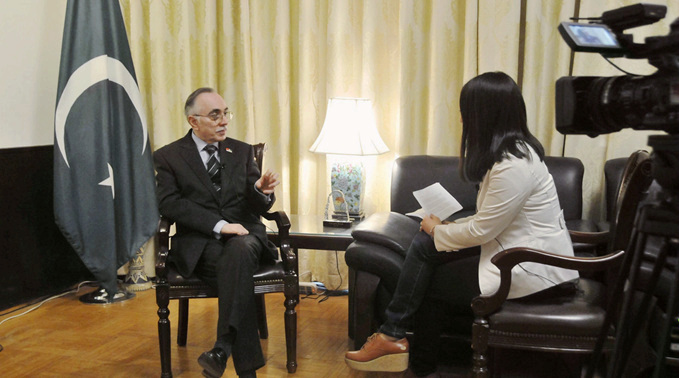 哈立德：我熱愛(ài)中國(guó)文化，喜歡和中國(guó)人一起談天說(shuō)地