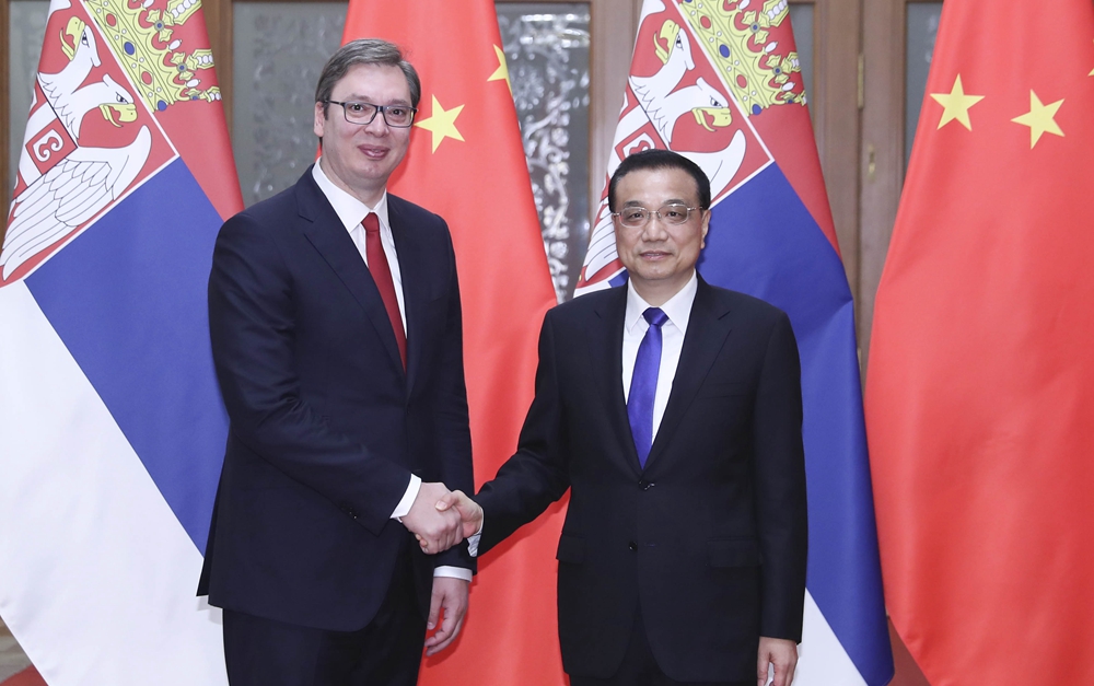 李克強(qiáng)會見塞爾維亞總理、當(dāng)選總統(tǒng)武契奇