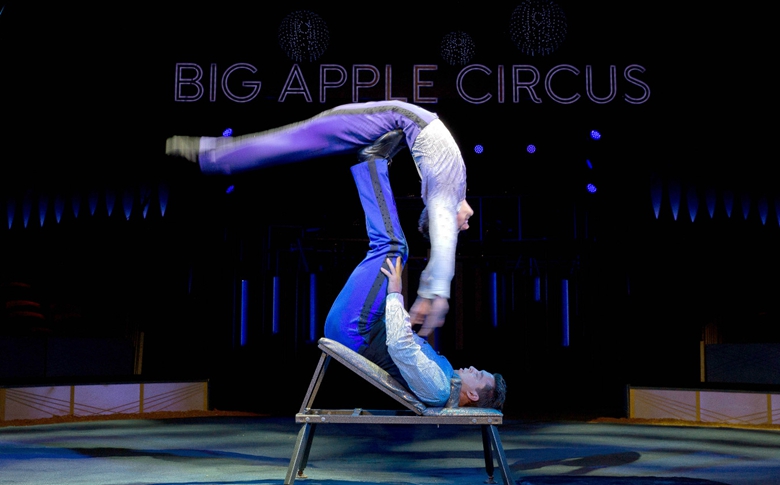 吉尼斯世界紀(jì)錄日：32次！30秒蹬人空翻最多次數(shù)