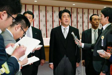 安倍機(jī)關(guān)算盡又能撈到幾根稻草？